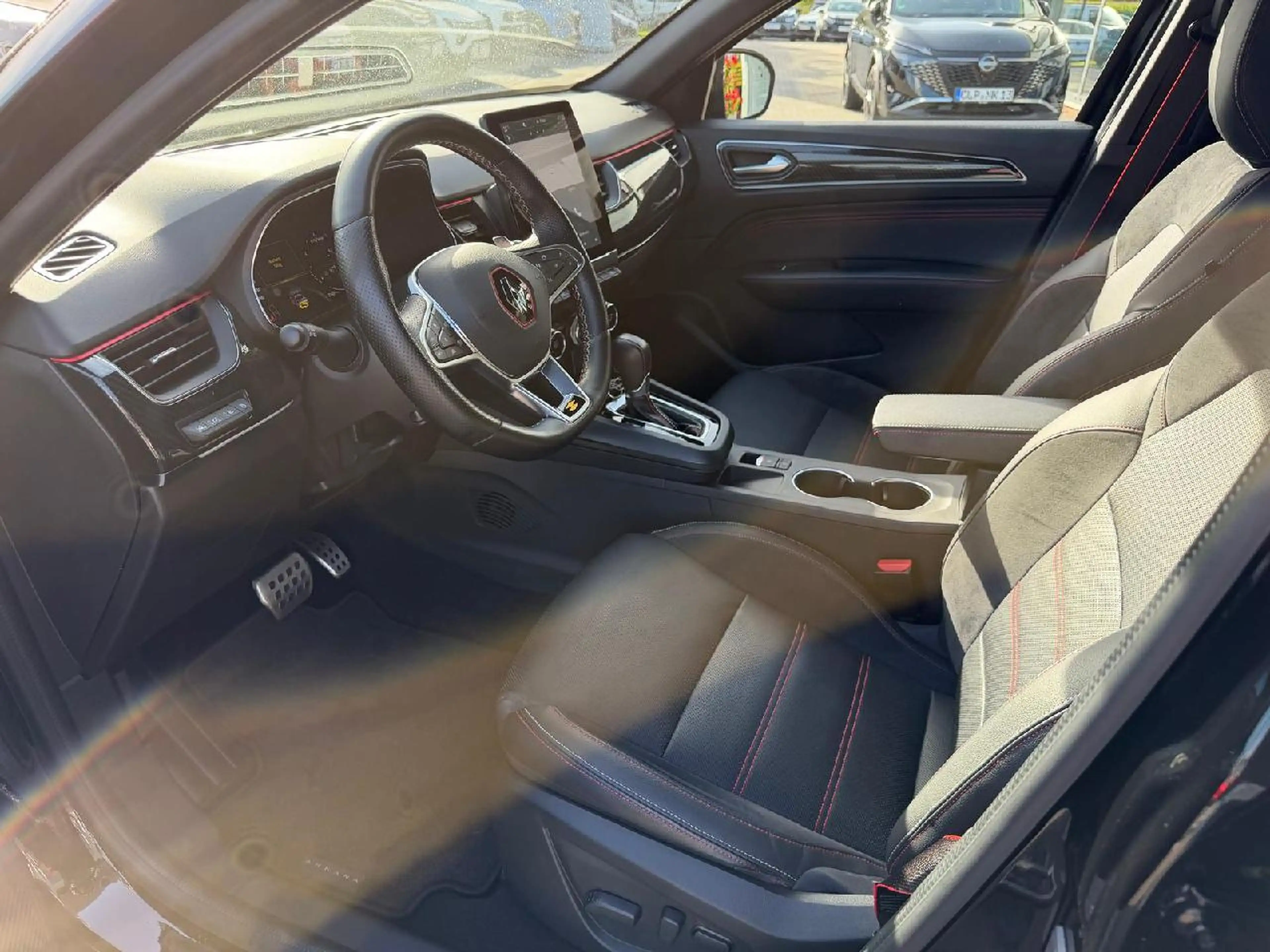 Renault Arkana R.S. Line mild hybrid 160 EDC — photo 8
