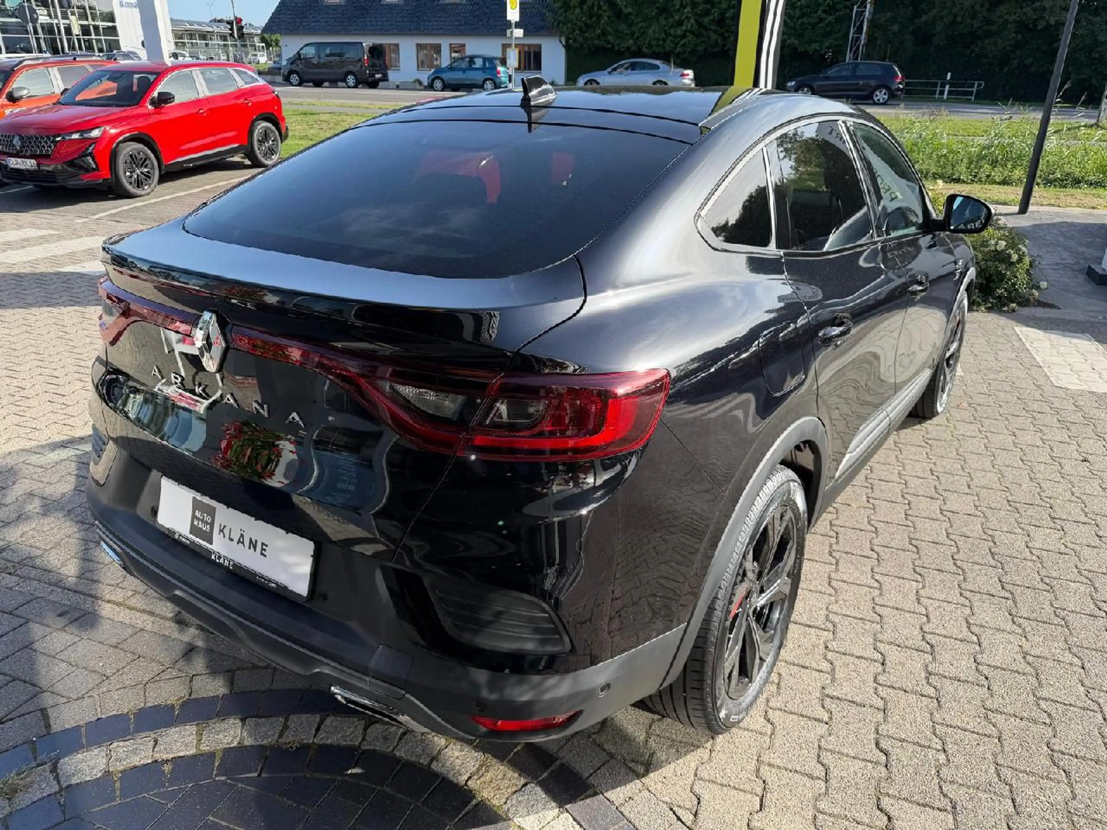 Renault Arkana R.S. Line mild hybrid 160 EDC — photo 5