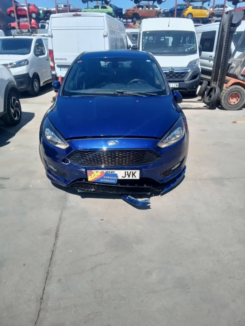 Ford Focus 1.5TDCi ST-Line 120 ljubičasta - 2