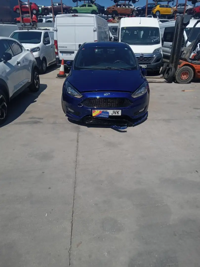 Ford Focus 1.5TDCi ST-Line 120 ljubičasta - 1