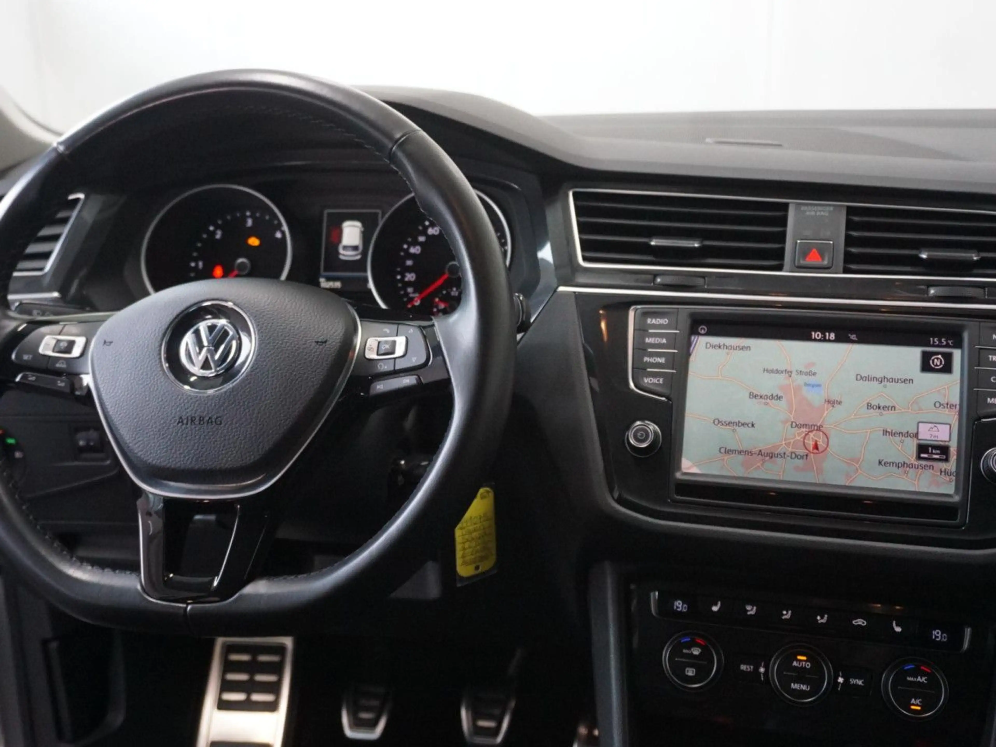 Volkswagen Tiguan Sound 2.0 TDI 6-Gang Bluetooth Navi Klima — photo 10