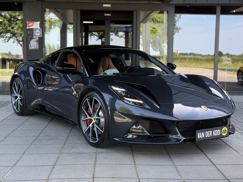 Lotus Emira 2.0 i4 First Edition — photo 3