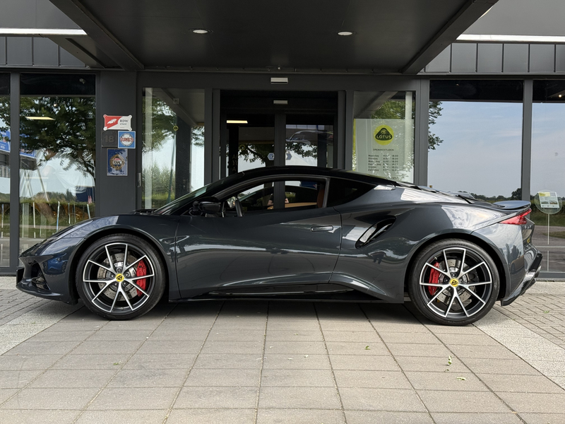 Lotus Emira 2.0 i4 First Edition — photo 8