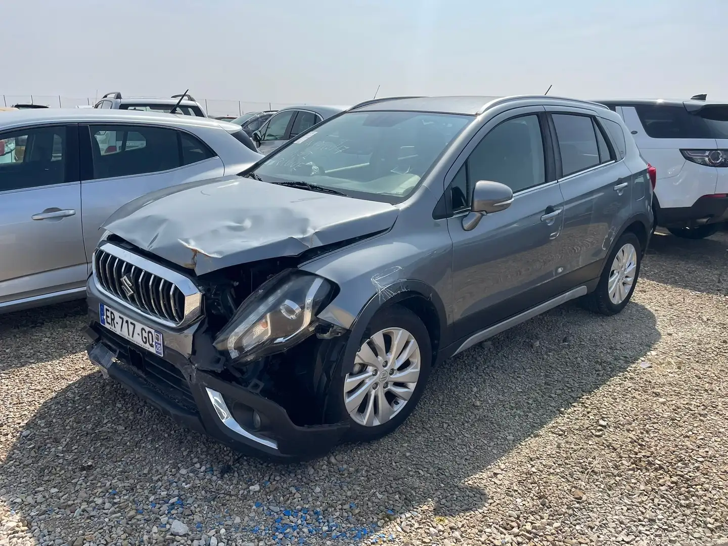 Suzuki SX4 S-Cross 1.0i 112 / ER717 Gris - 2