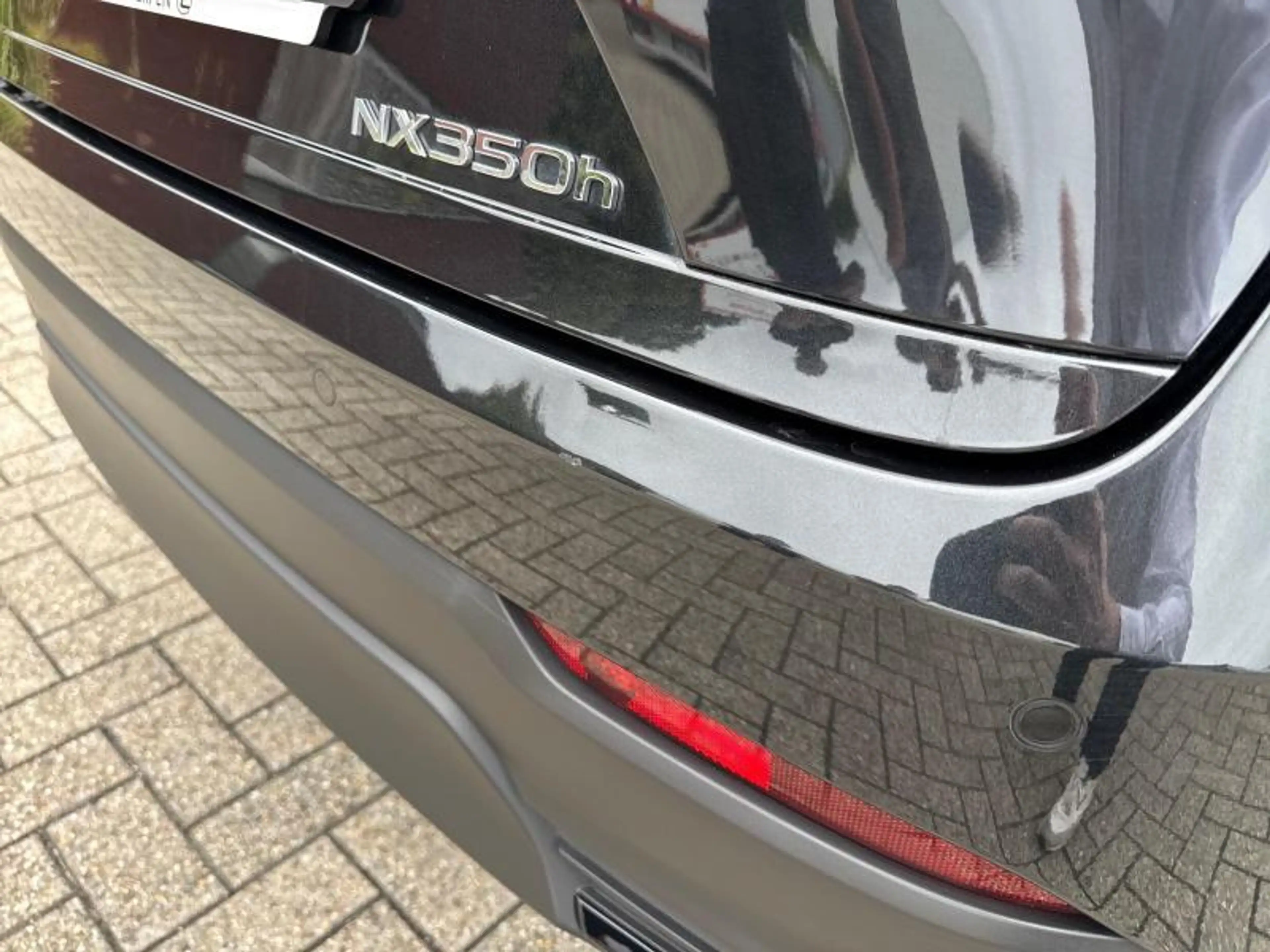 Lexus NX 350h Executive Line — photo 18