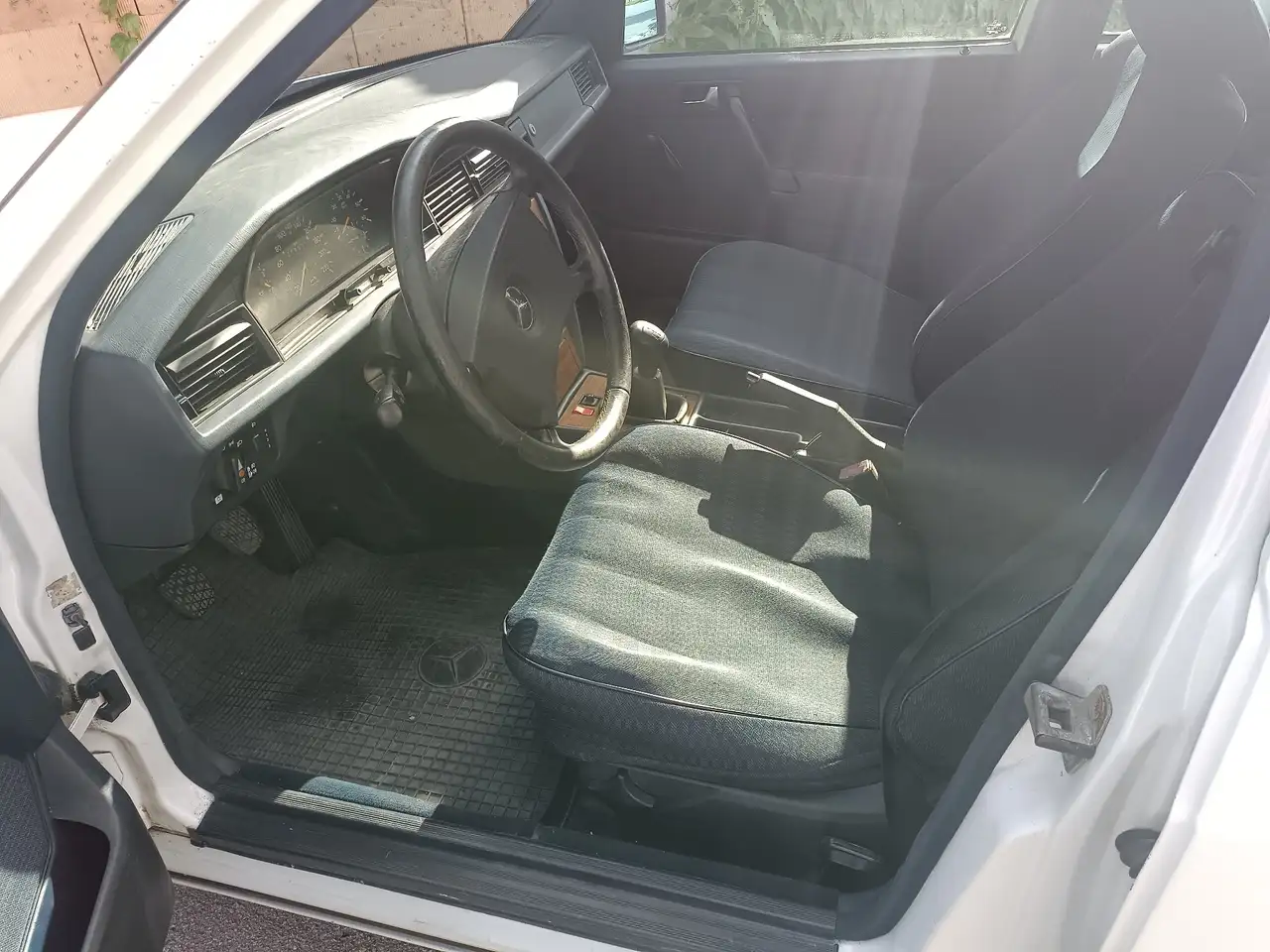 Mercedes-Benz 190 D 2,5 Turbo Ds., foto 2