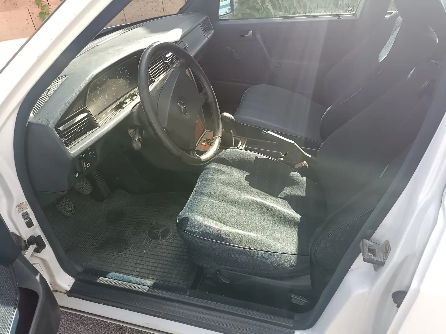 Mercedes-Benz 190 D 2,5 Turbo Ds. - 2