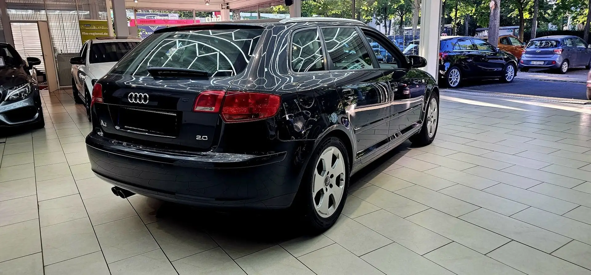 Audi A3 2.0 FSI Ambition TeilLeder SportSitz Grijs - 2