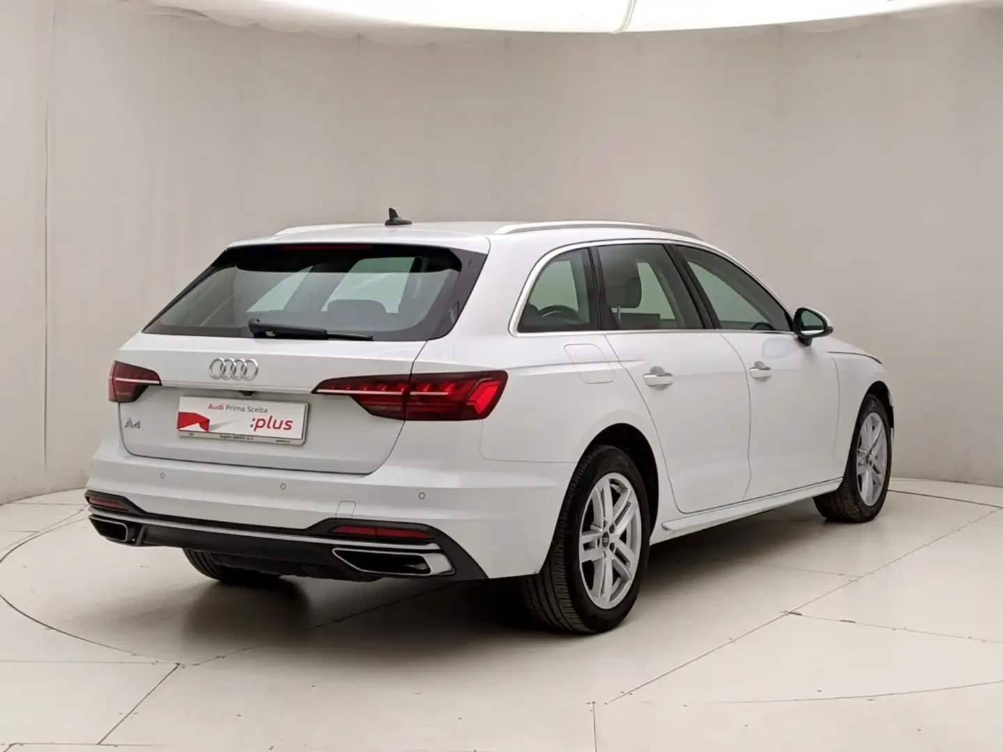 Audi A4 Avant Business Advanced 40 g-tron  125(170) kW(PS) Fehér - 2