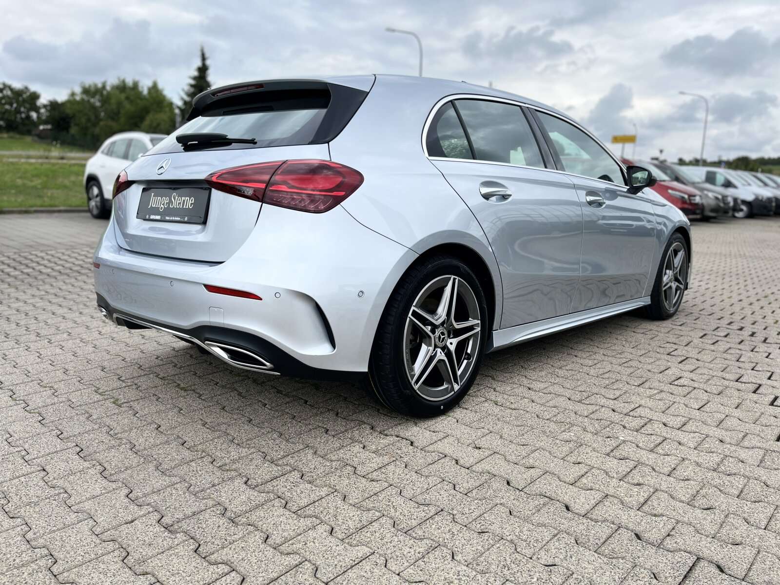 Mercedes-Benz A 220