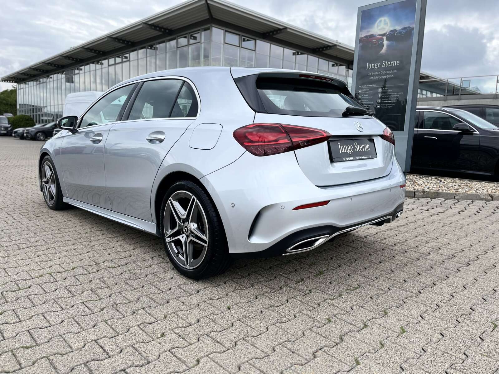Mercedes-Benz A 220