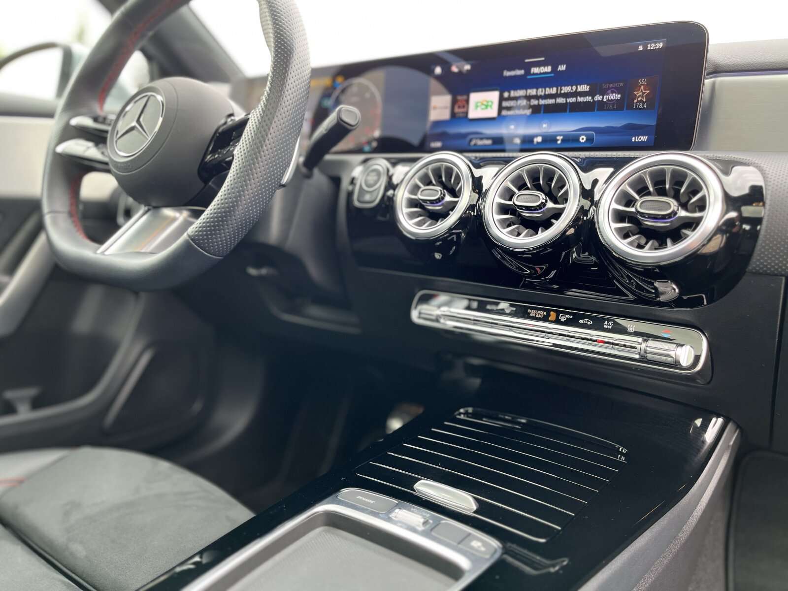 Mercedes-Benz A 220