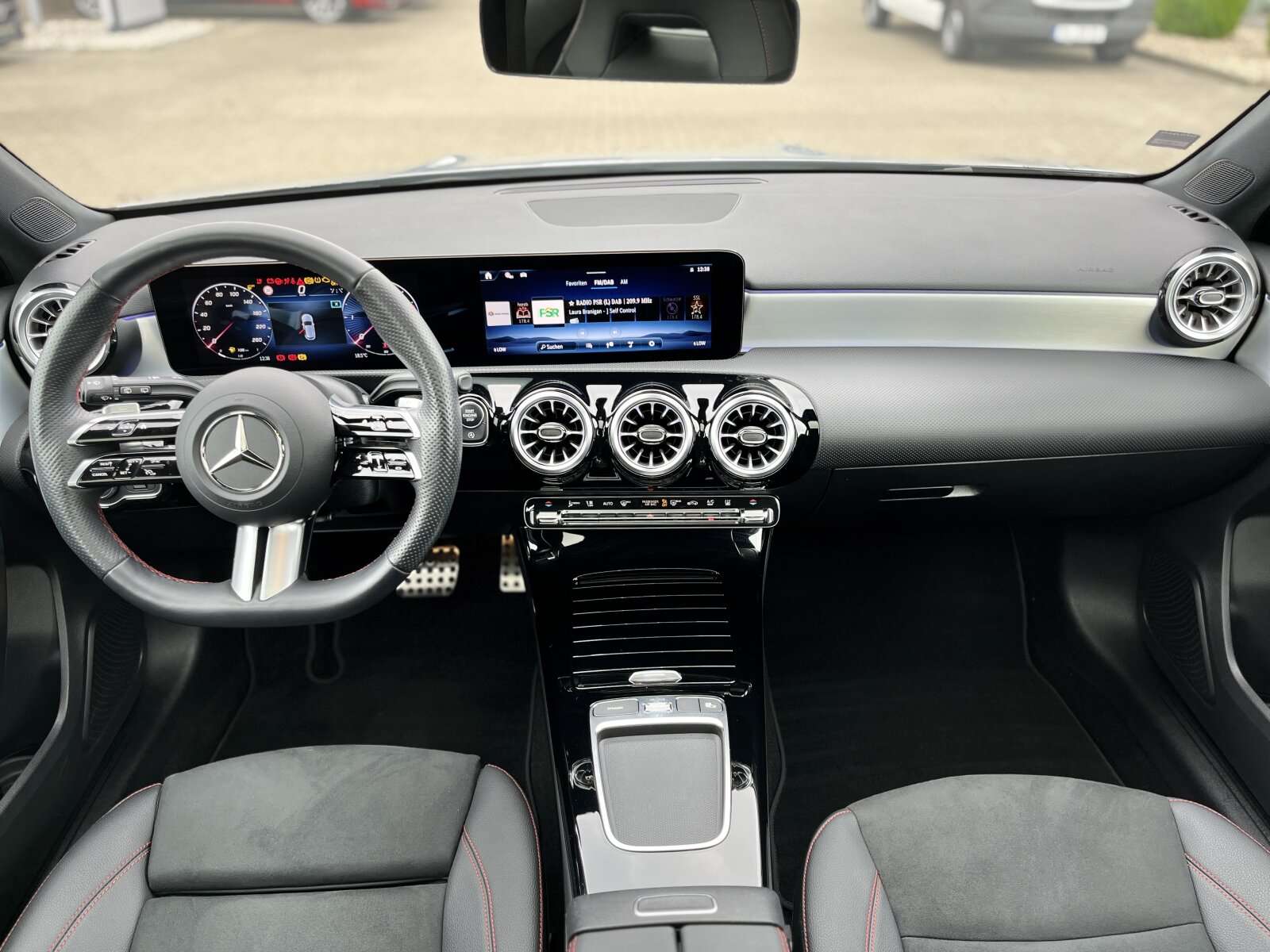 Mercedes-Benz A 220