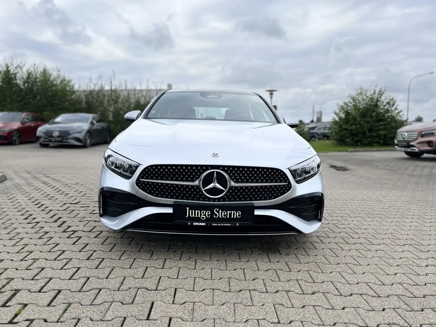 Mercedes-Benz A 220 A 220 d AMG+Pano+AHK+Fahr.assi+Standhz.+CarPlay+ Argent - 2