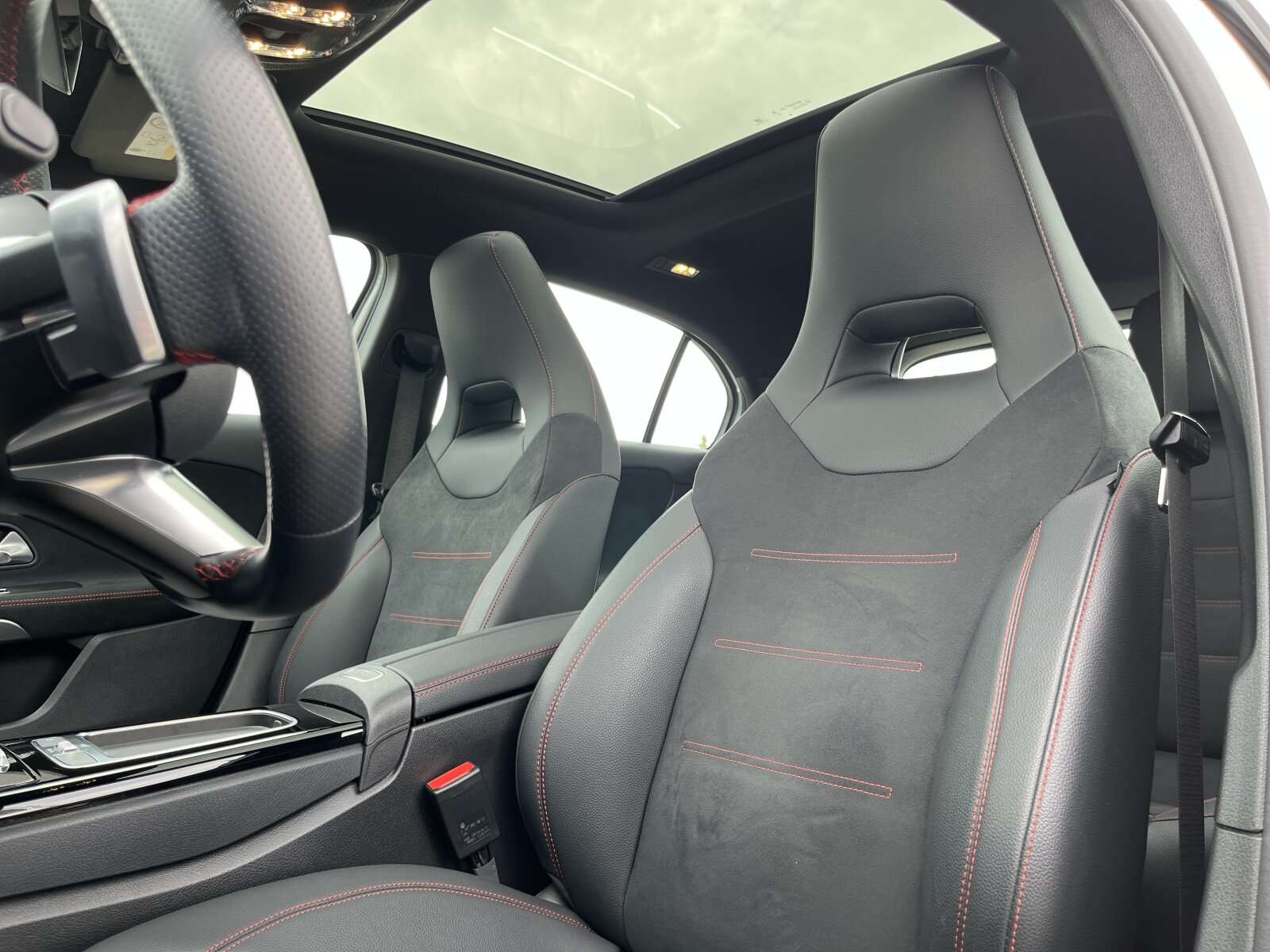 Mercedes-Benz A 220