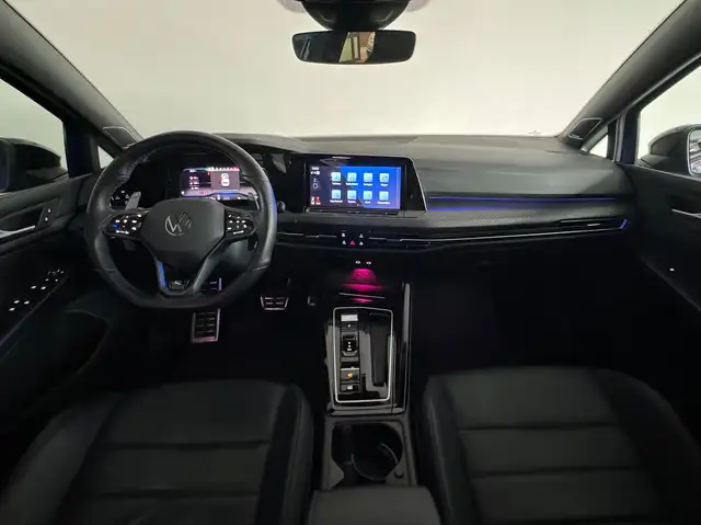 Volkswagen Golf view 4