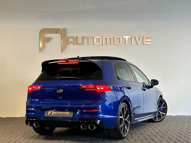 Volkswagen Golf view 3