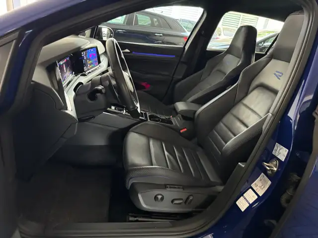 Volkswagen Golf view 6