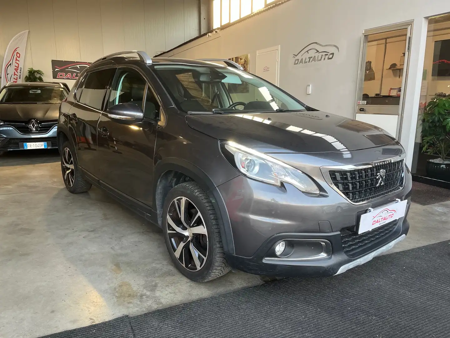 Peugeot 2008 1.5 bluehdi Allure s Grigio - 1