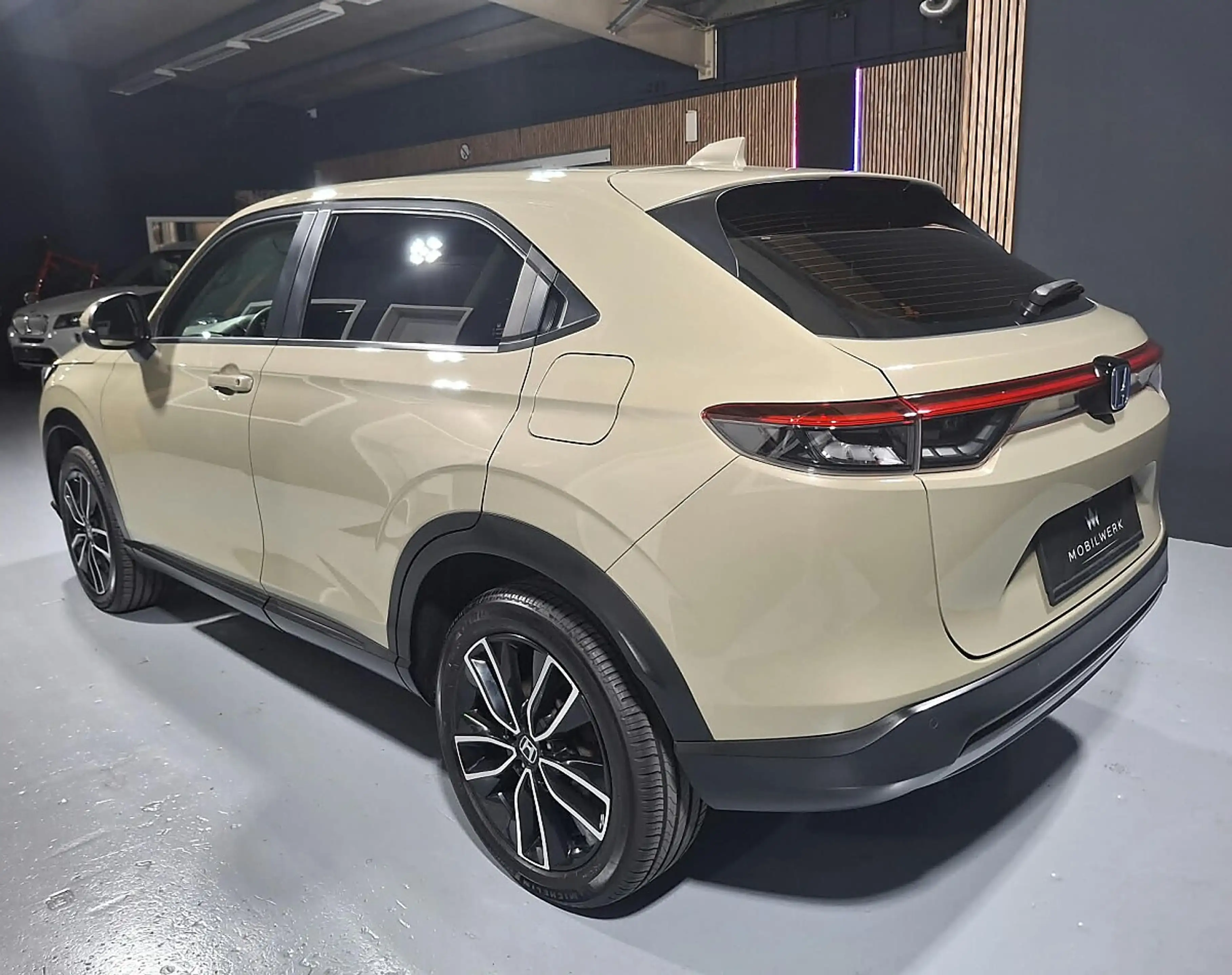 Honda HR-V 1,5 i-MMD Hybrid 2WD Elegance Aut. — photo 15