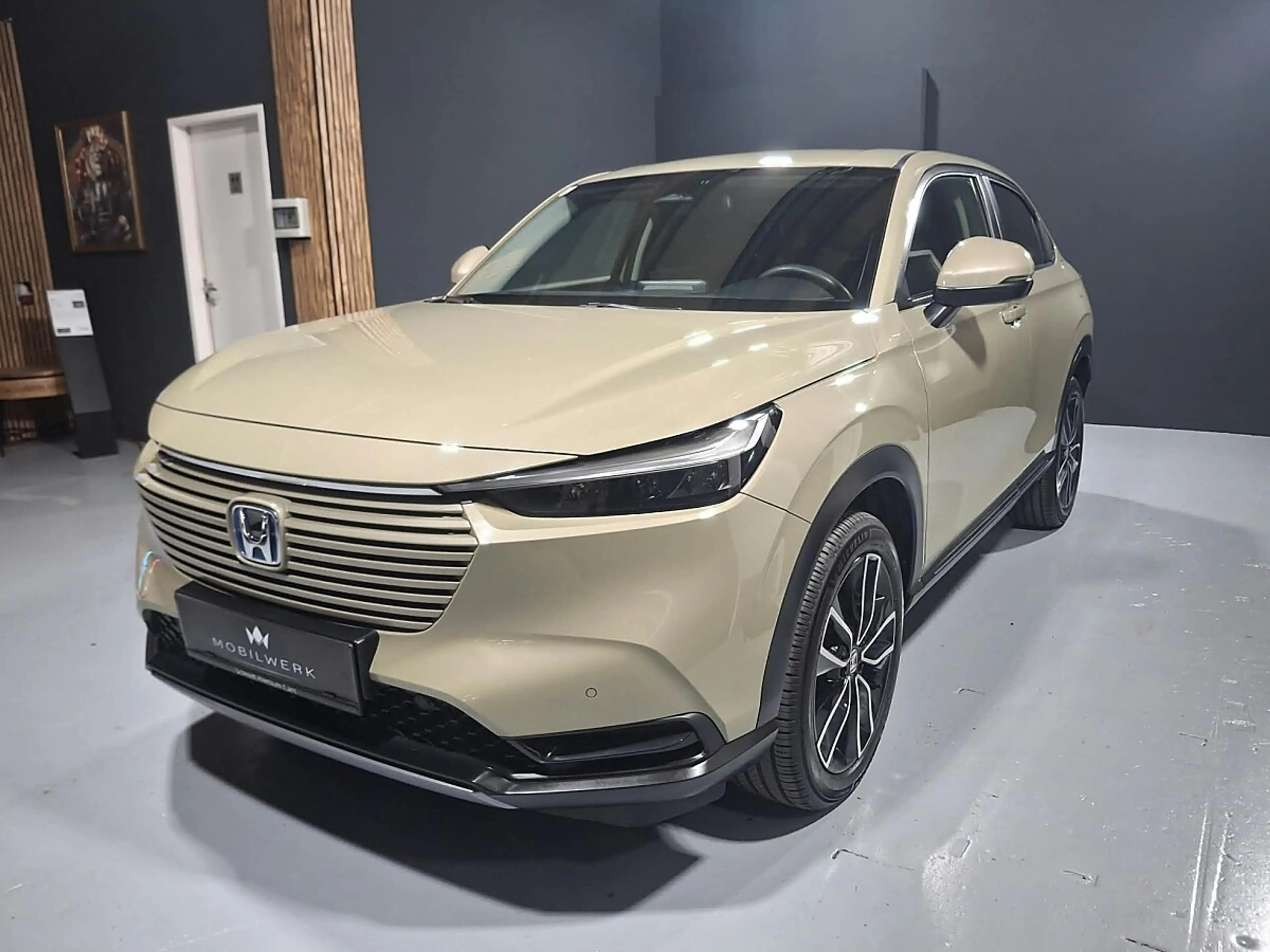 Honda HR-V 1,5 i-MMD Hybrid 2WD Elegance Aut. — photo 11