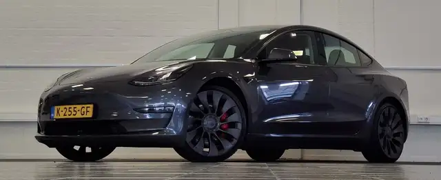 Tesla Model 3 Performance AWD 75 kWh Soh 86,2% Full FSD 463pk 3,