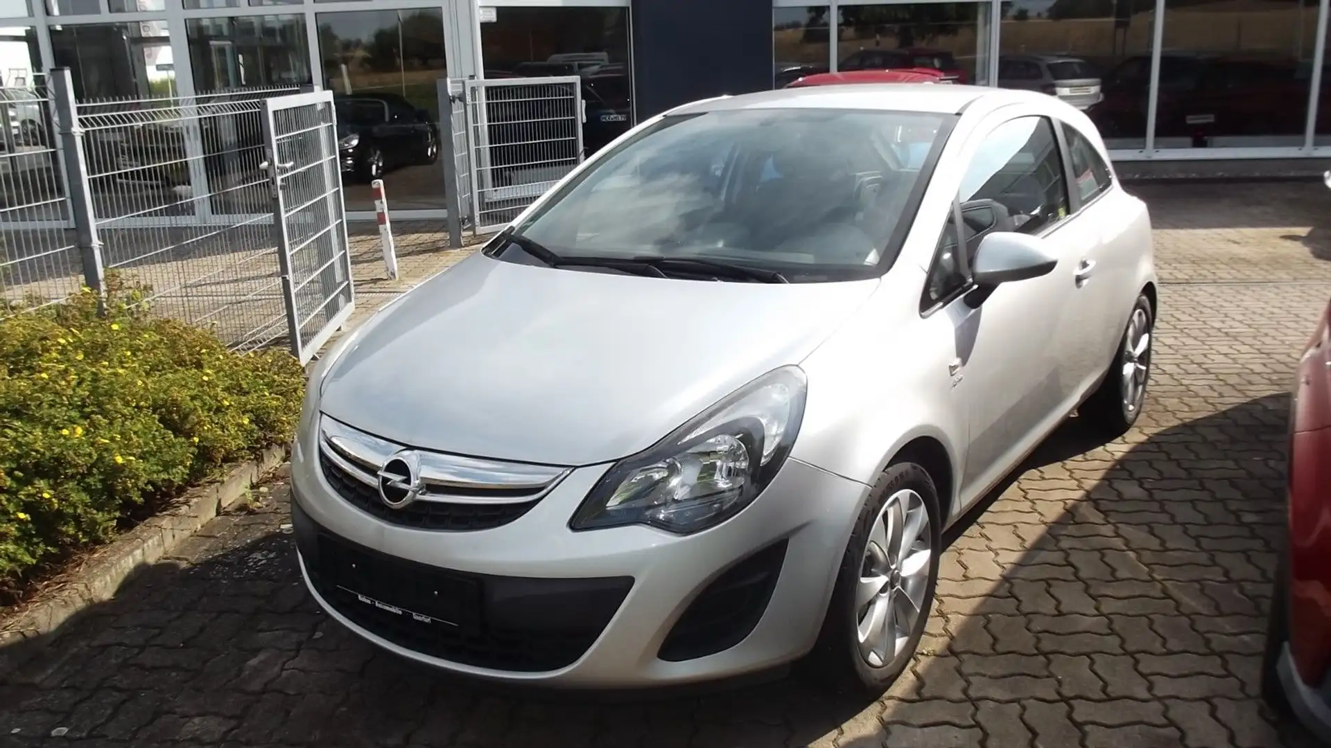 Opel Corsa D Active,Sitzheizung v.Klimaautomatik, Silber - 1