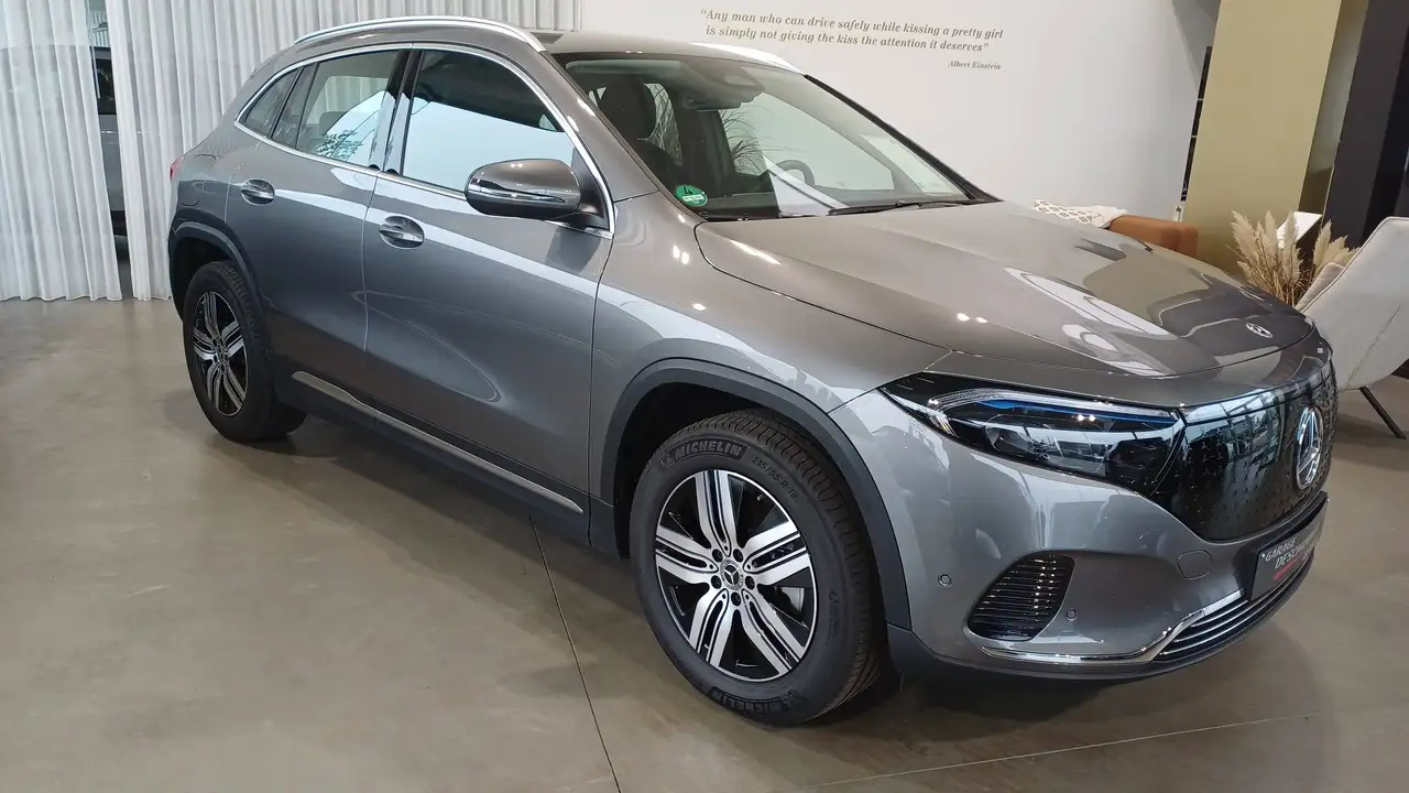 Mercedes-Benz EQA 250