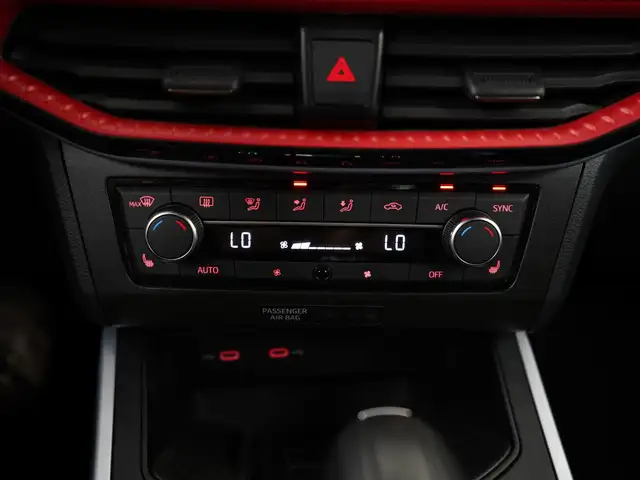 SEAT Arona view 12