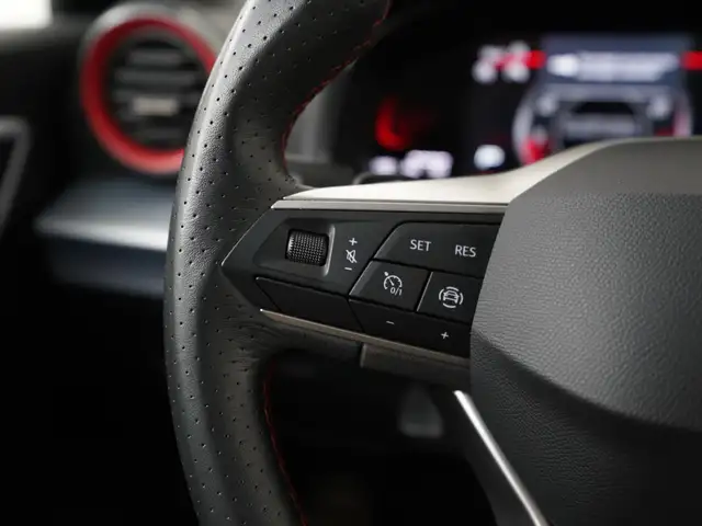 SEAT Arona view 8