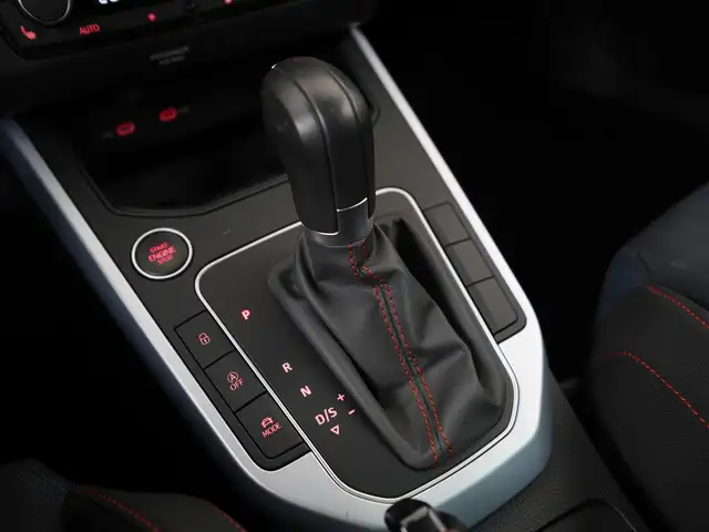 SEAT Arona view 11