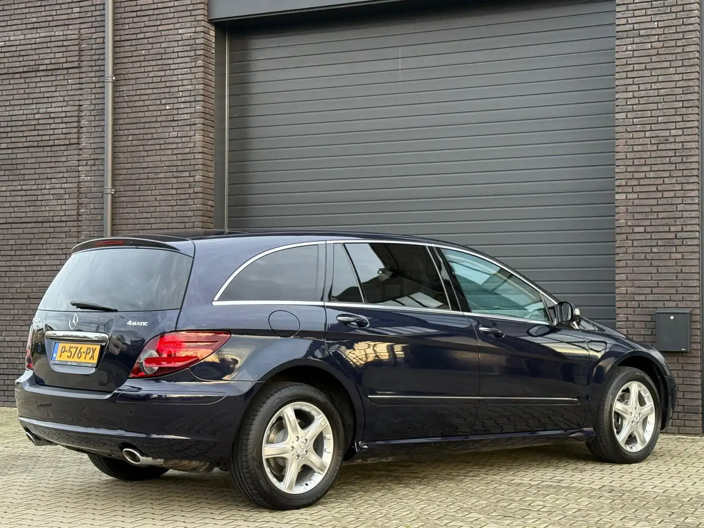 Mercedes-Benz R 500 Lang 4-Matic | BTW verrekenbaar | Youngtimer | Bij Blauw - 2