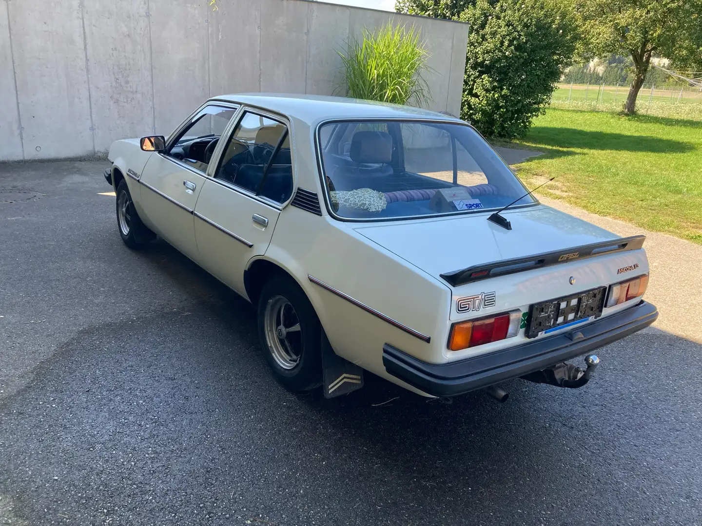 Opel Ascona 1,3 N (L) Білий - 2