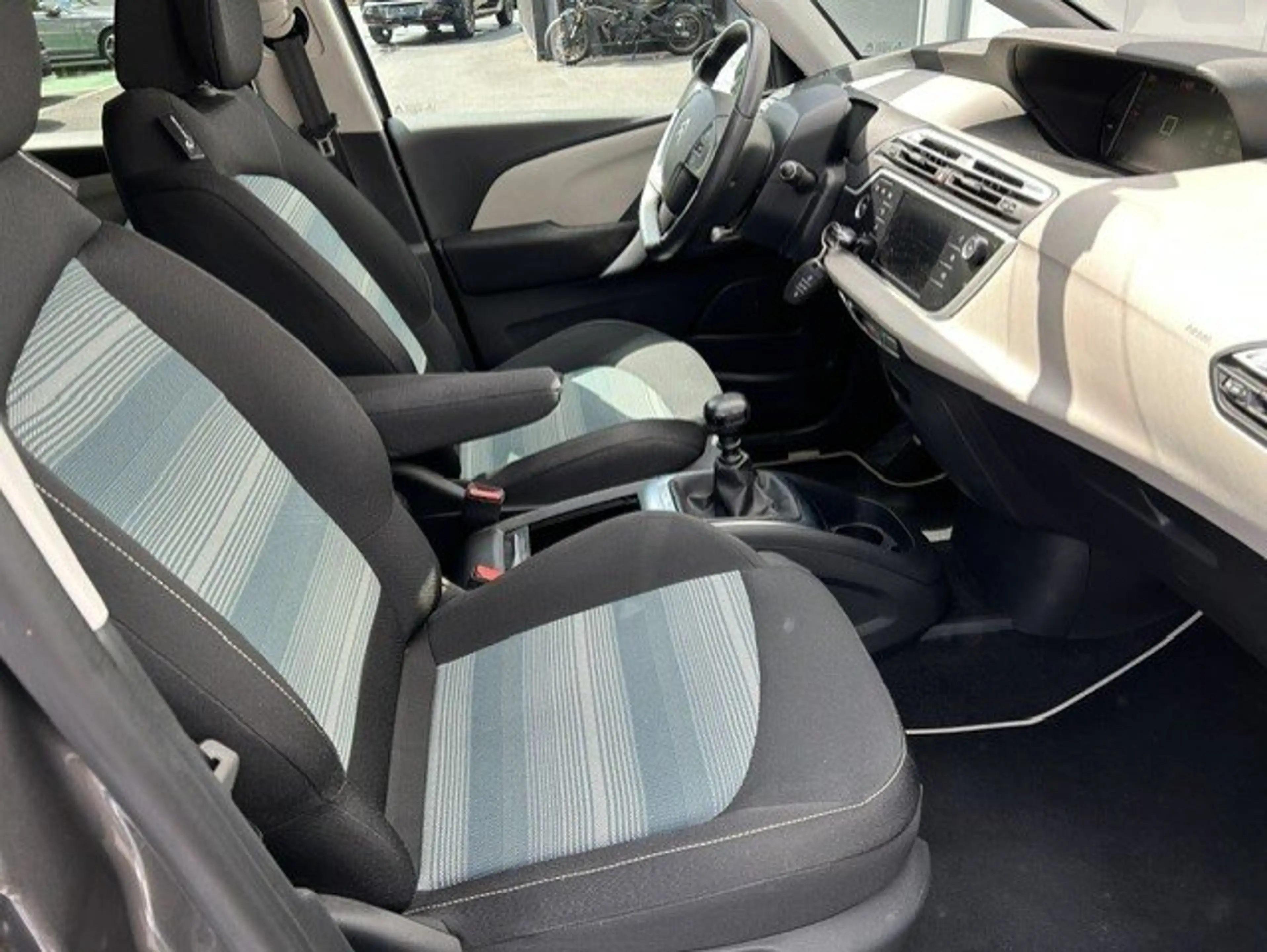 Citroen C4 Picasso 1.6 BlueHDi Rip Curl — photo 13