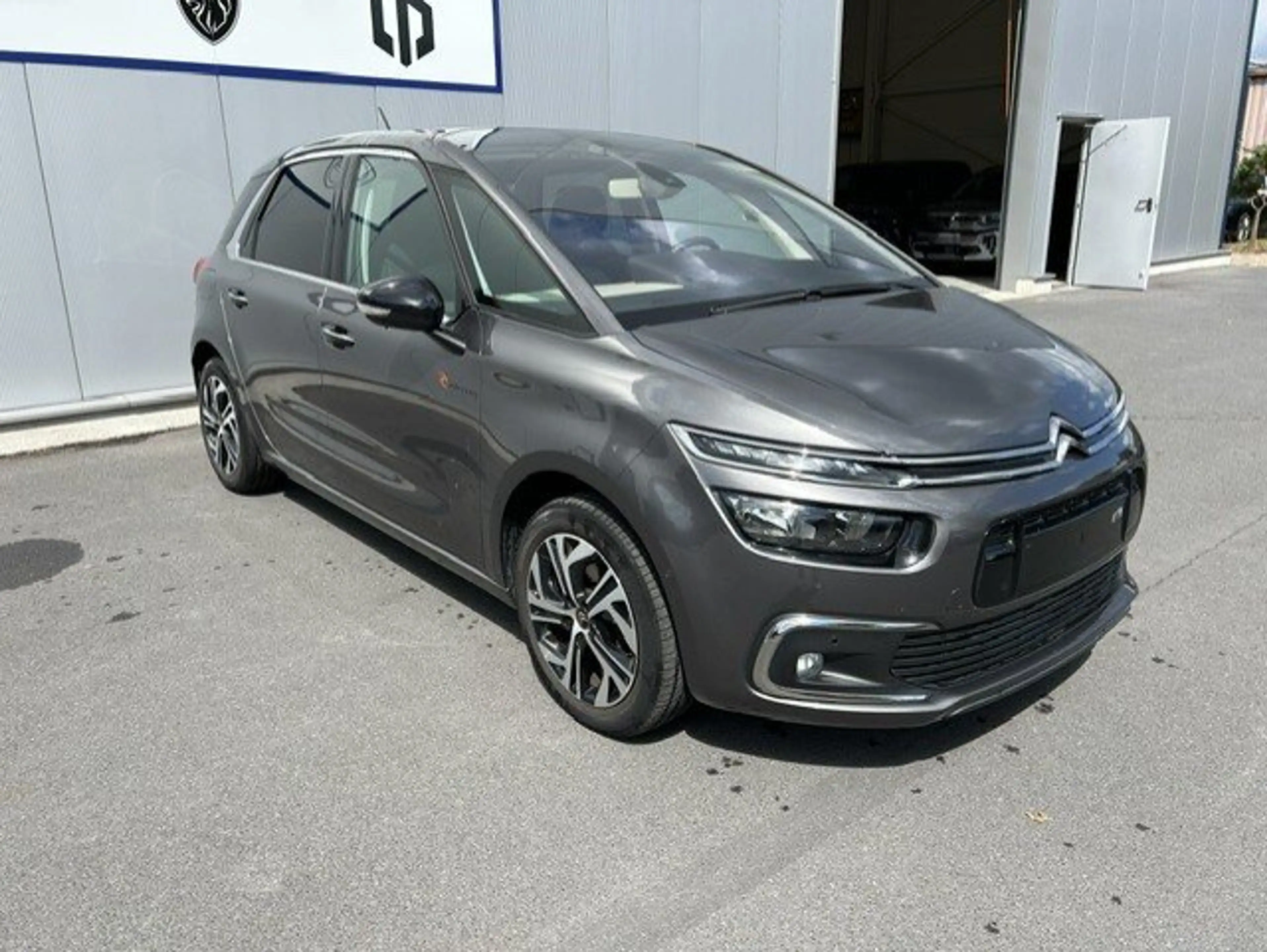 Citroen C4 Picasso 1.6 BlueHDi Rip Curl — photo 3