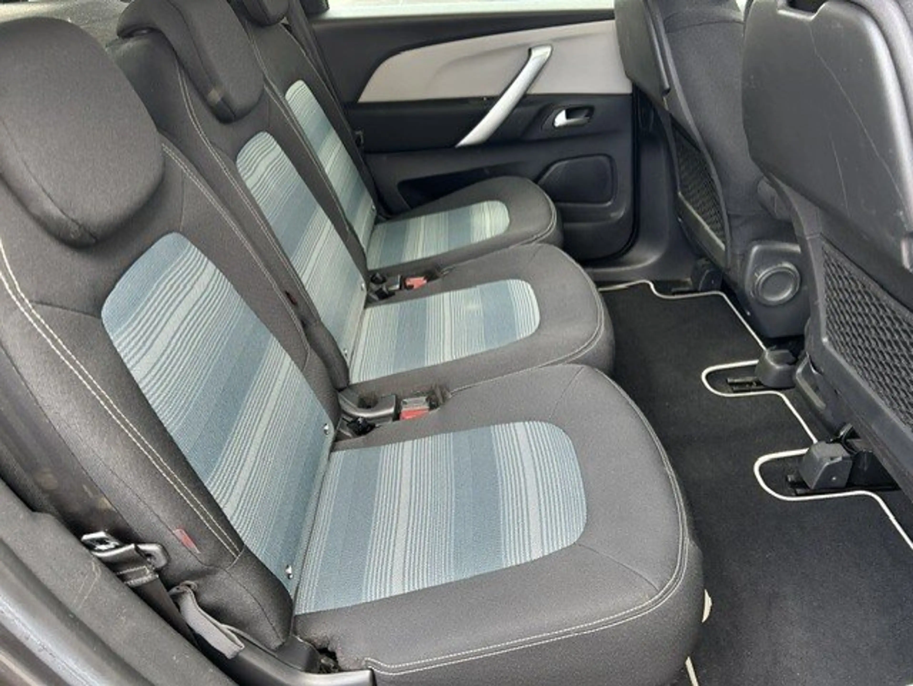 Citroen C4 Picasso 1.6 BlueHDi Rip Curl — photo 14