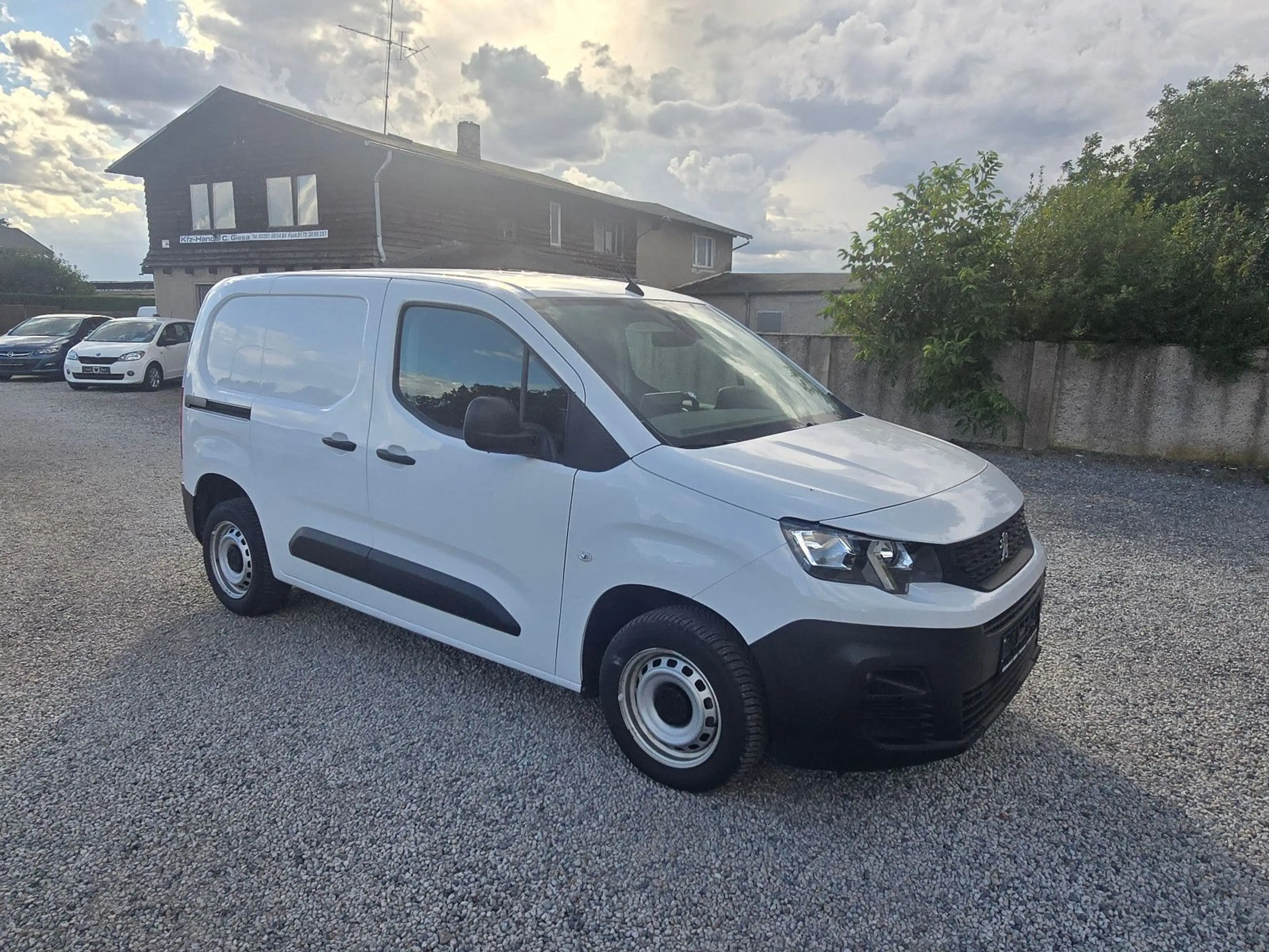 Peugeot Partner Premium L1 — photo 6