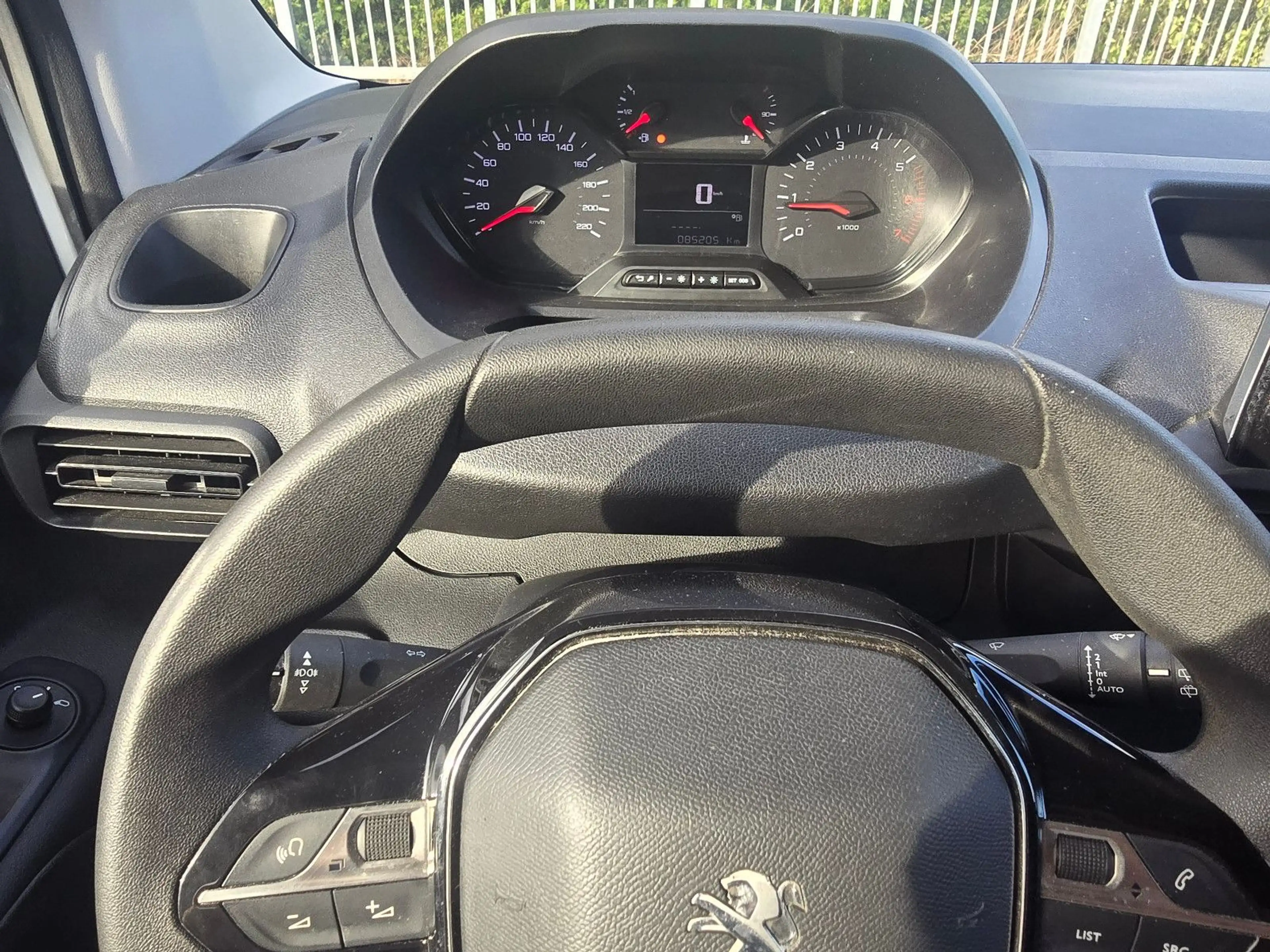 Peugeot Partner Premium L1 — photo 17