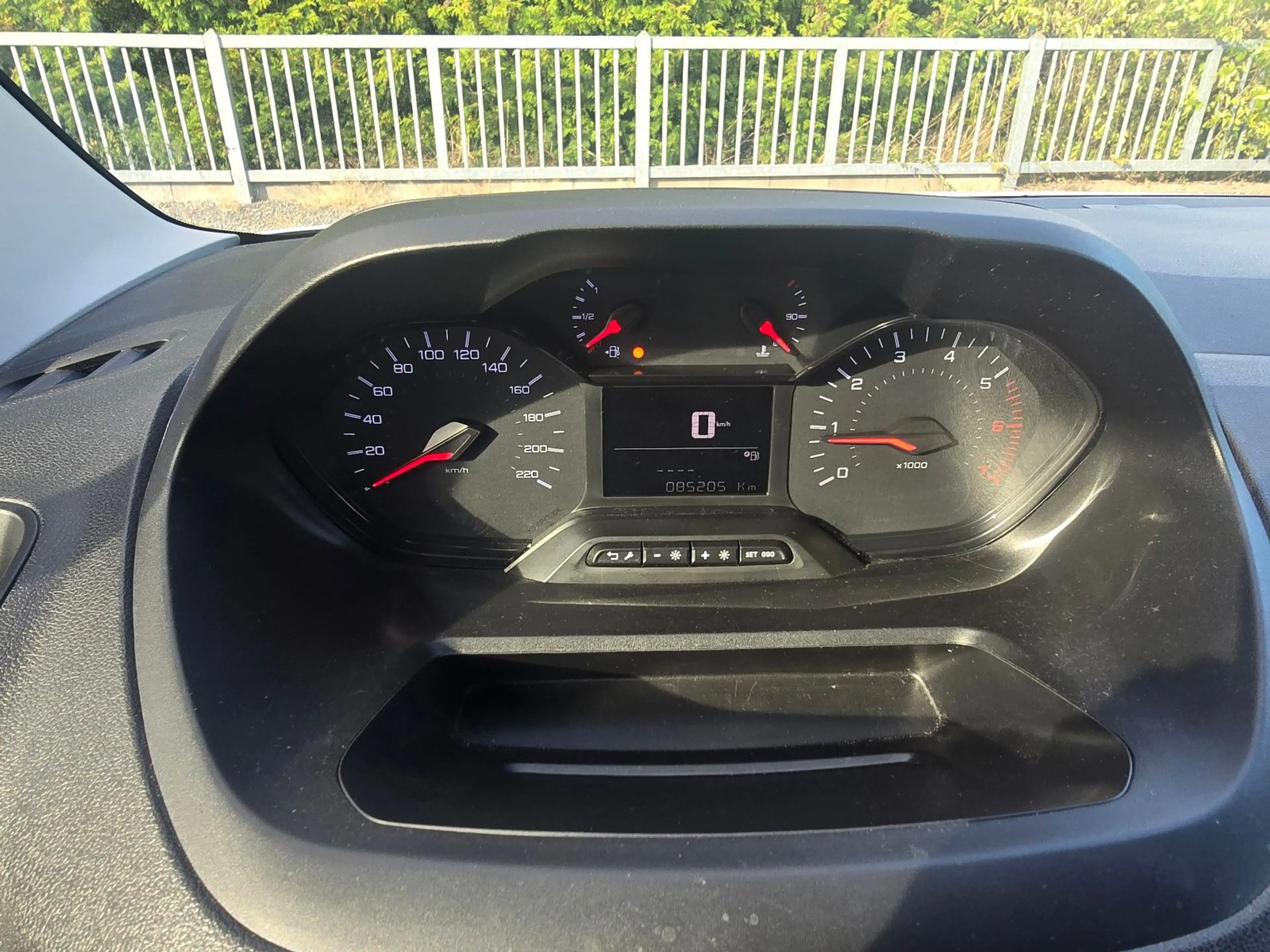 Peugeot Partner Premium L1 — photo 16