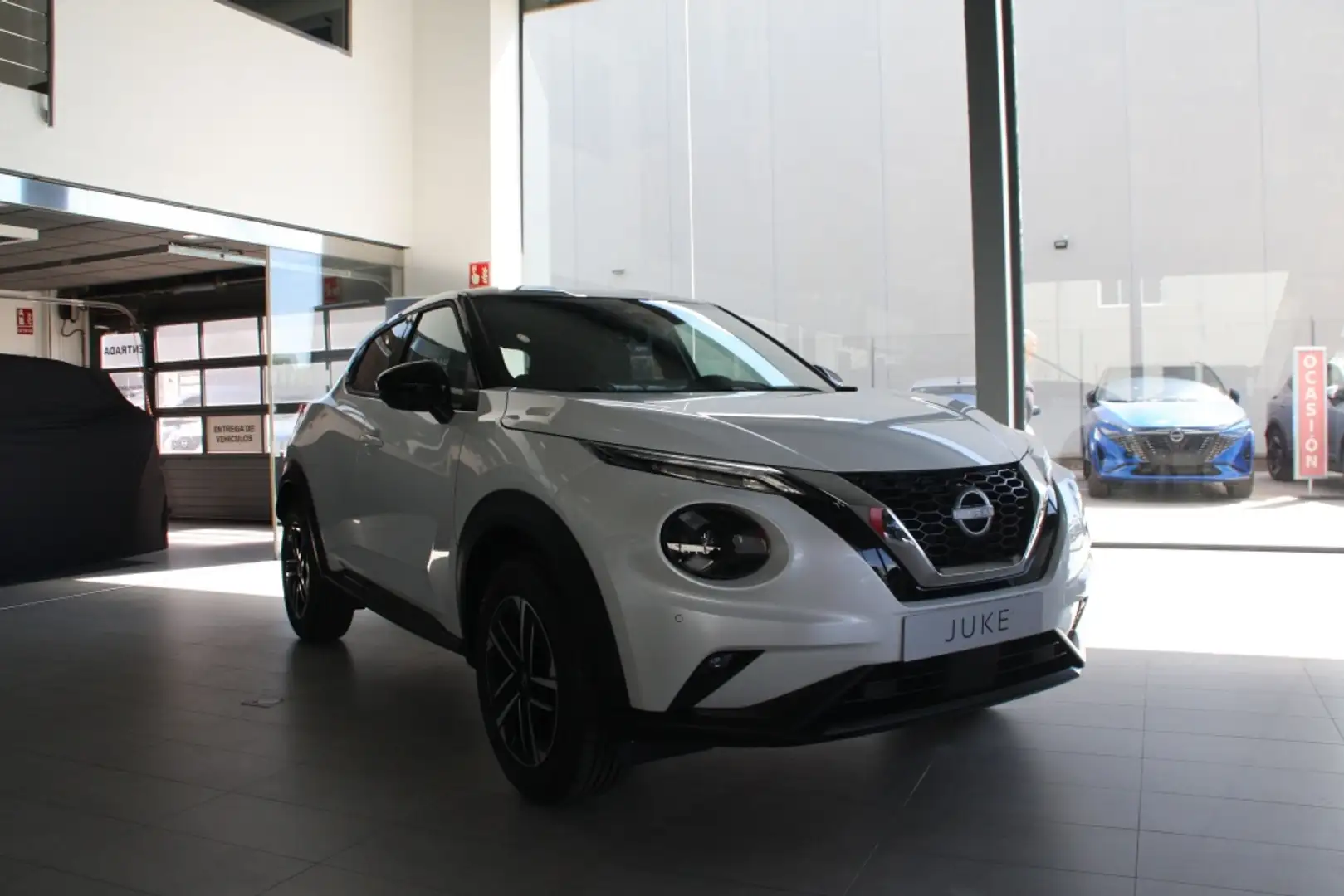 Nissan Juke 1.0 DIG-T N-Connecta 4x2 114 Blanco - 2