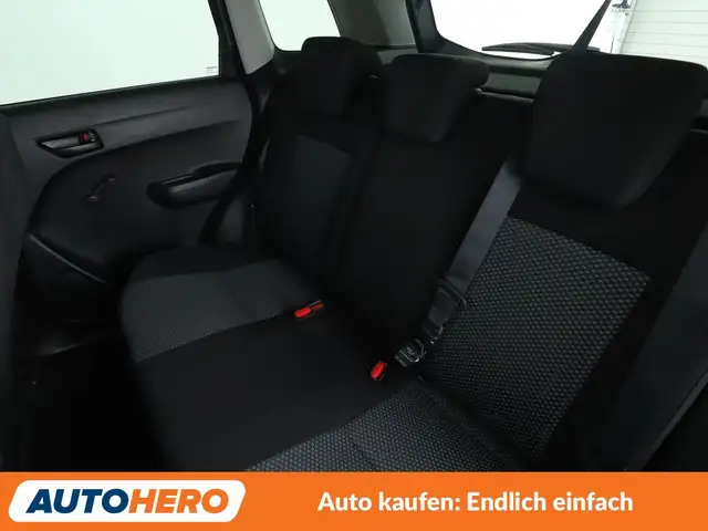 Suzuki Vitara view 14