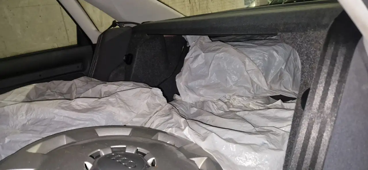 Audi A4 1.6, foto 11