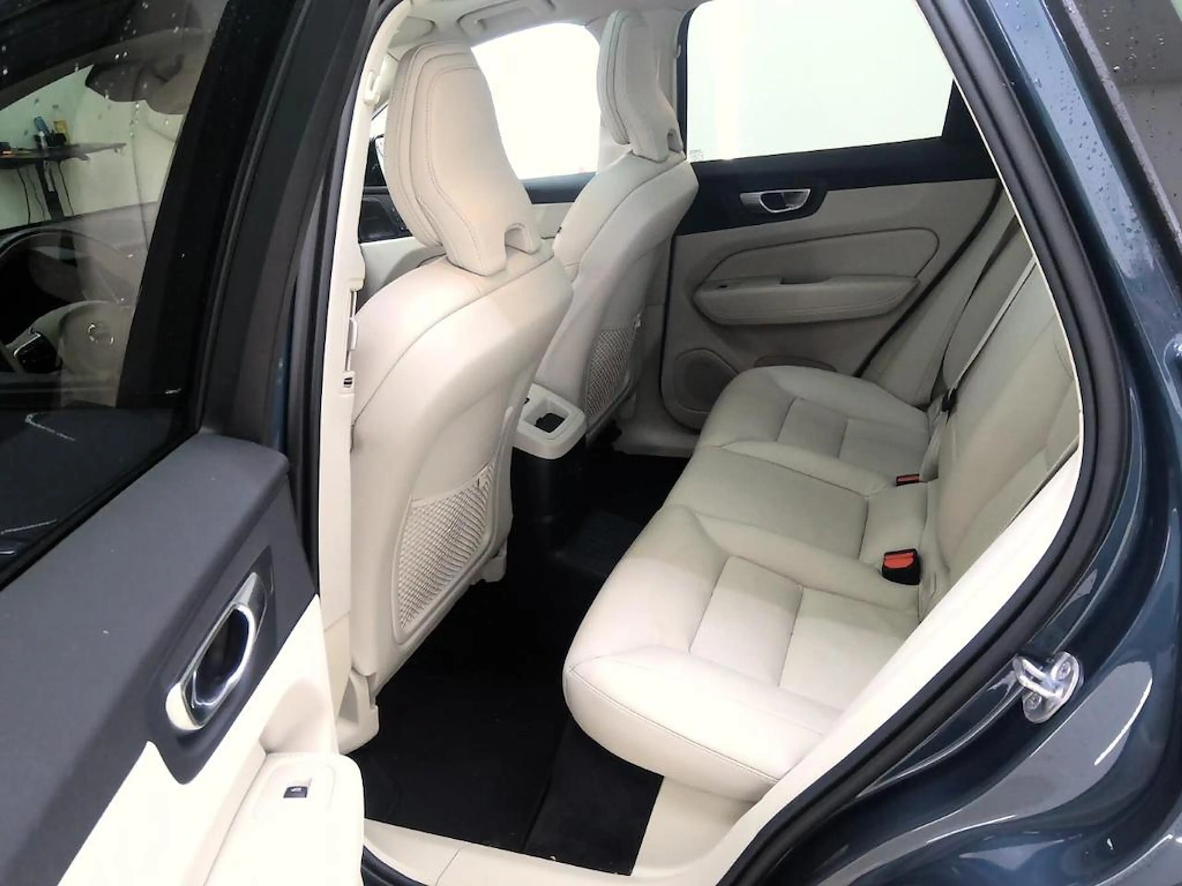 Volvo XC60 2.0 T6 Plug-in hybrid AWD Plus Dark | Adaptieve Cr — photo 6