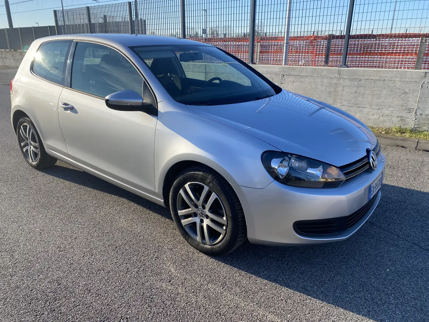Volkswagen Golf Golf VI 2008 3p 1.6 tdi Comfortline Grigio - 2