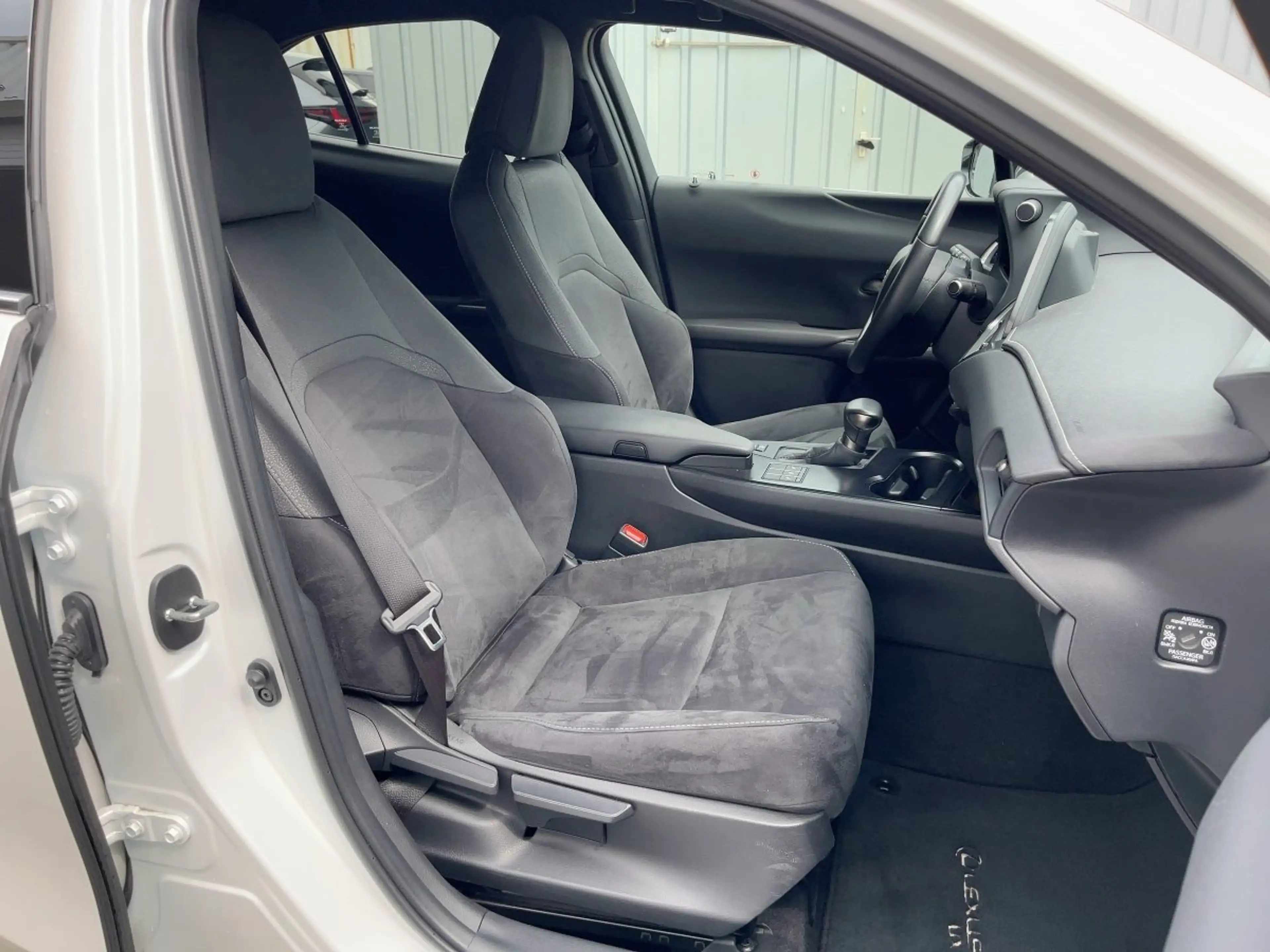 Lexus UX 250h Style Edition CloudNavi*ACC*KAM*SHZ*DAB — photo 10