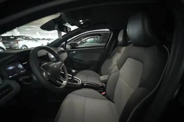 Renault Clio view 10