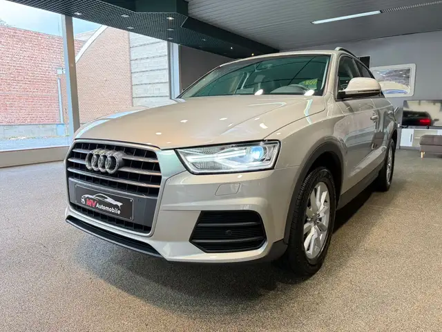 Audi Q3 main image