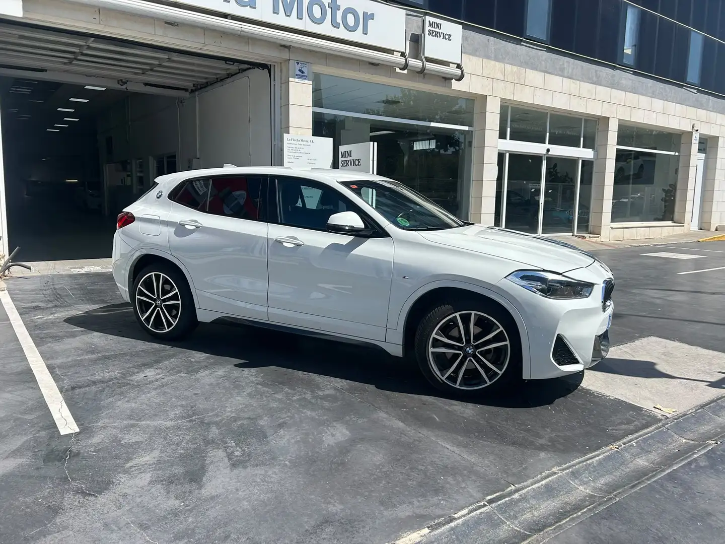 BMW X2 sDrive 18dA Business - 2