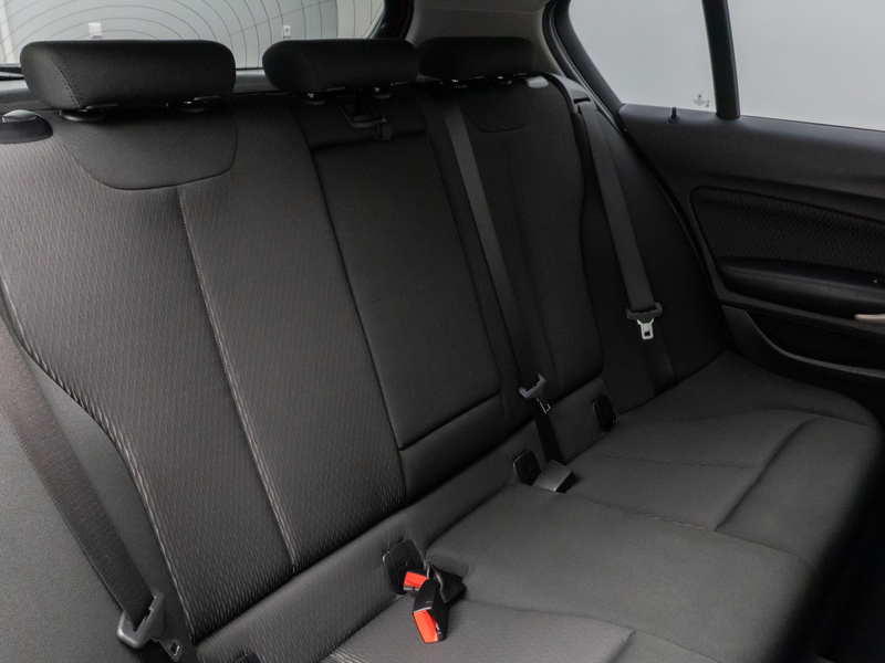 BMW 118 Navi WLAN PDC Lordos LED Geschwindigkeitsr — photo 28