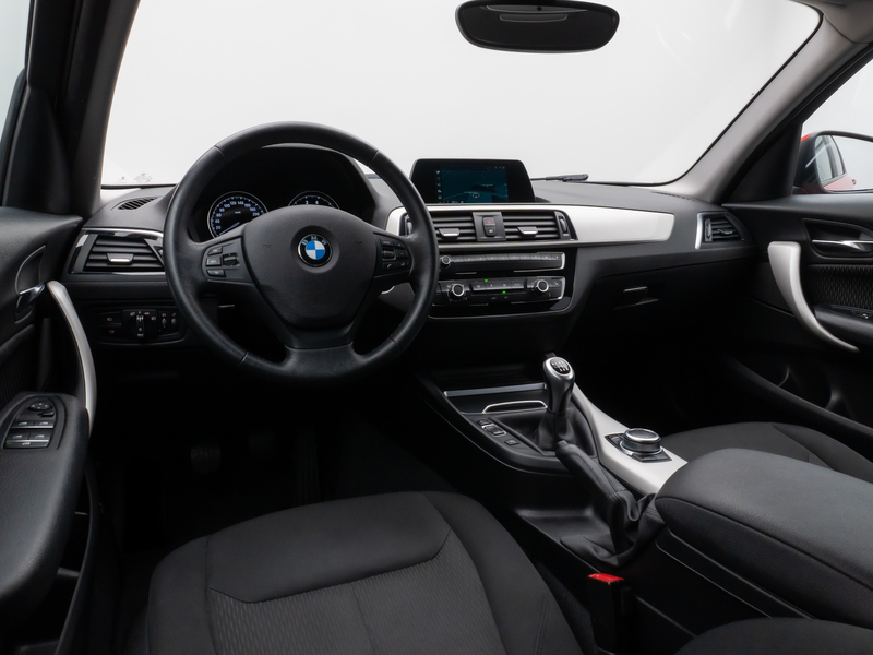BMW 118 Navi WLAN PDC Lordos LED Geschwindigkeitsr — photo 36